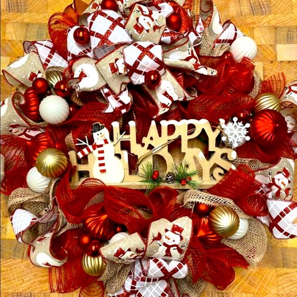 Deco mesh round Christmas wreath - Picture 2 of 3